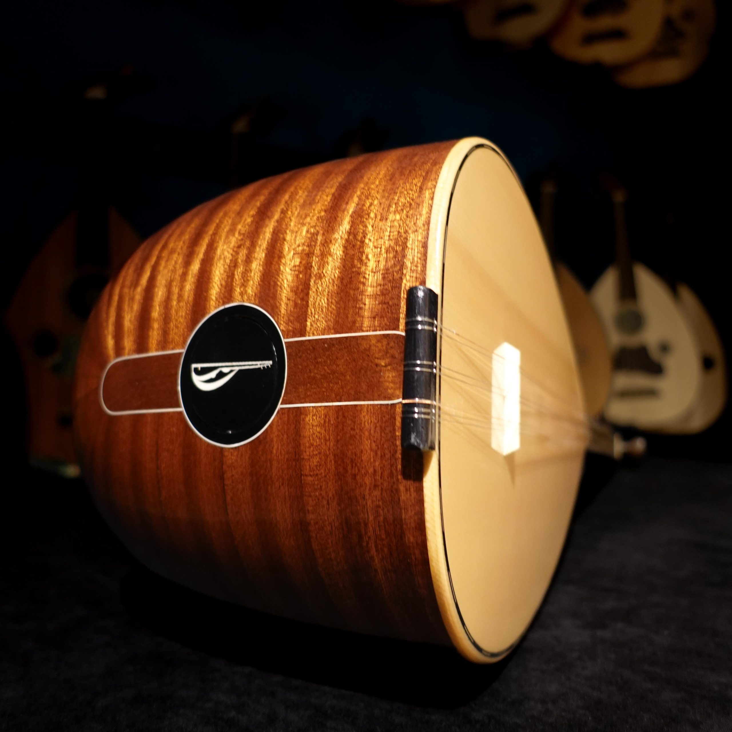 41 cm Maun Tekneli Kısa Saplı Bağlama - 0146